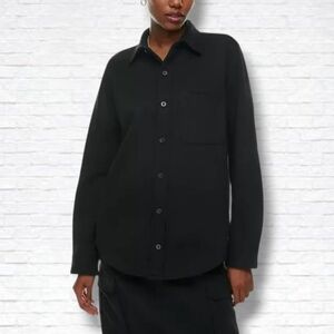 Aritzia TNA Cozy Fleece Boyfriend Black Button Down Shacket Jacket Size S